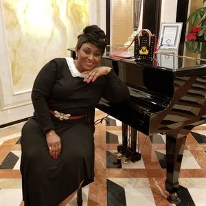 Meet your Posher, Christiane